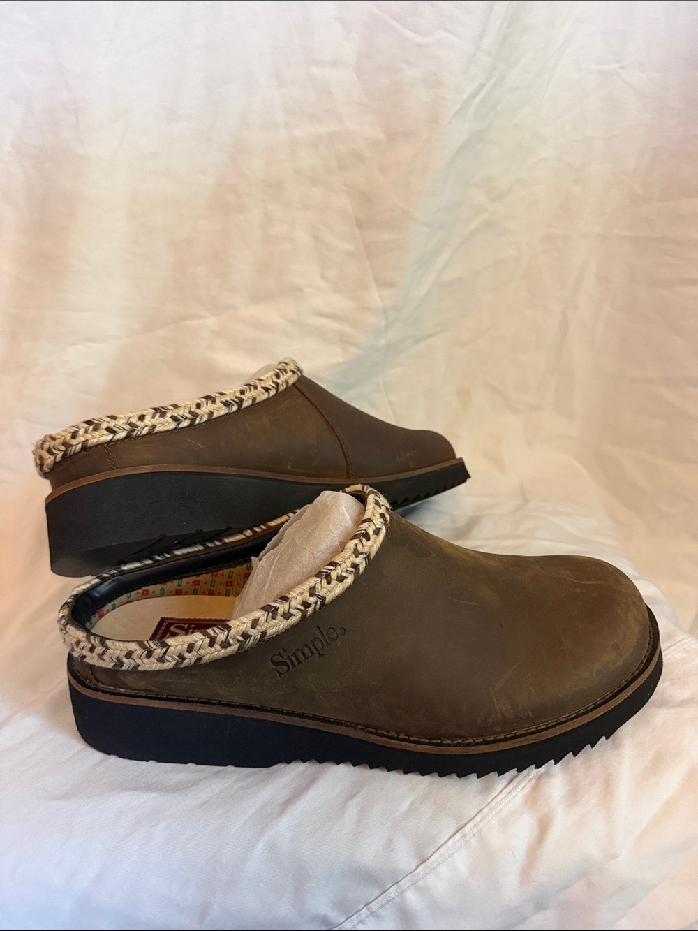 NEW Simple Brand Leather Clogs—Unisex